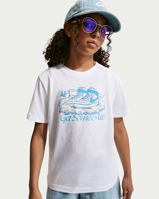 Nike Sportswear Older Kids' T-Shirt. Nike HR